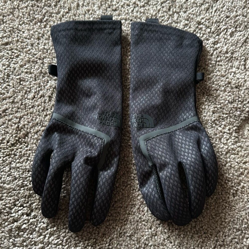 The North Face Gloves